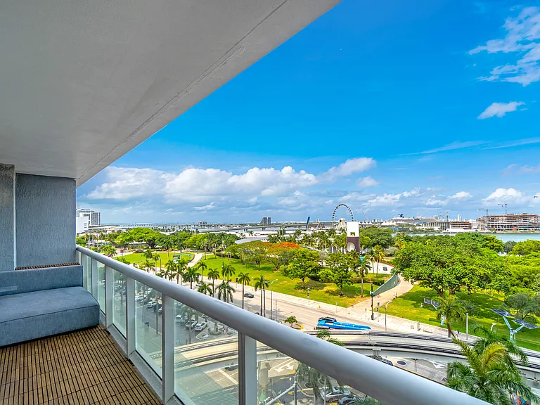 50 Biscayne Blvd #904 — Photo 8