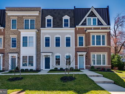 157 Center St S #15, Vienna, VA, 22180