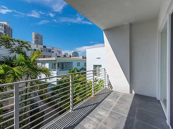 5th image of 312 Jefferson Ave #5