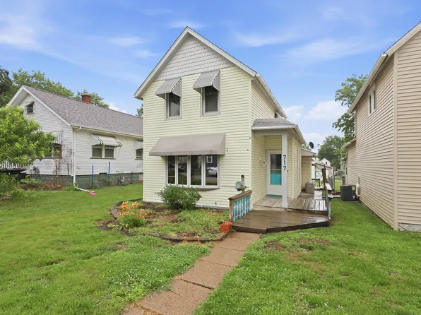 717 N Howell St, Davenport, IA 52802