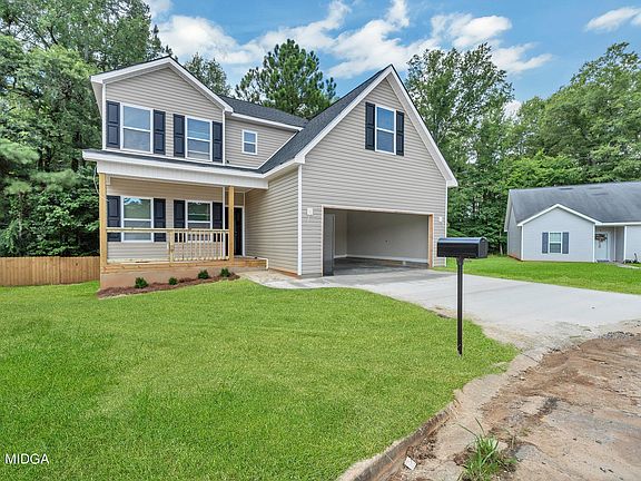 2nd image of 433 Mossy Ln