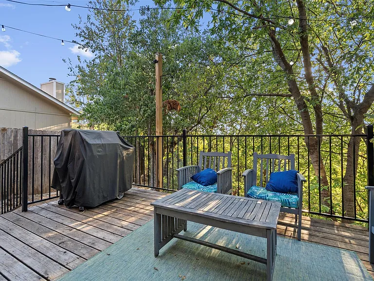 6492 Hart Ln — Photo 17