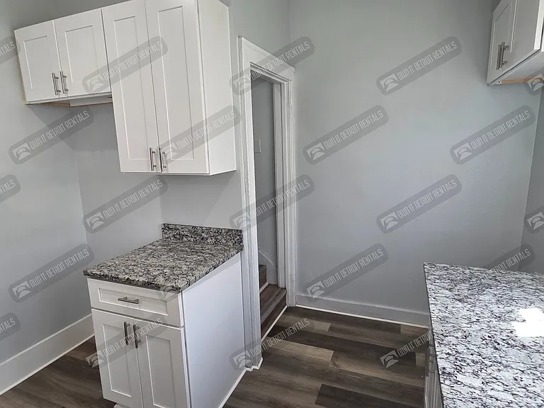 4188 Buckingham Ave — Photo 23