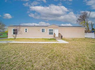220 N 64th Ave #613, West Richland, WA
