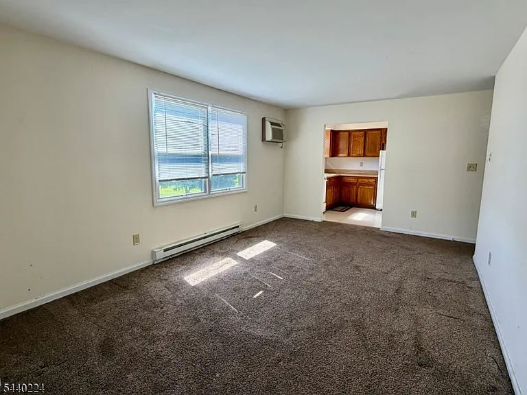 7 Oak Ridge Rd — Photo 3