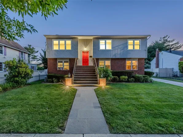 2682 Harrison Avenue, Oceanside, NY 11572