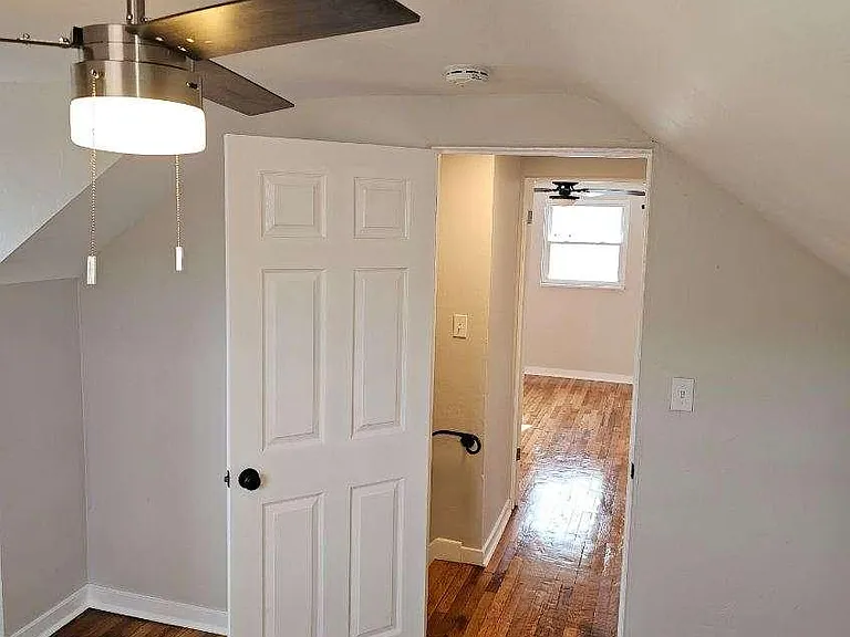Upper bedroom 2
