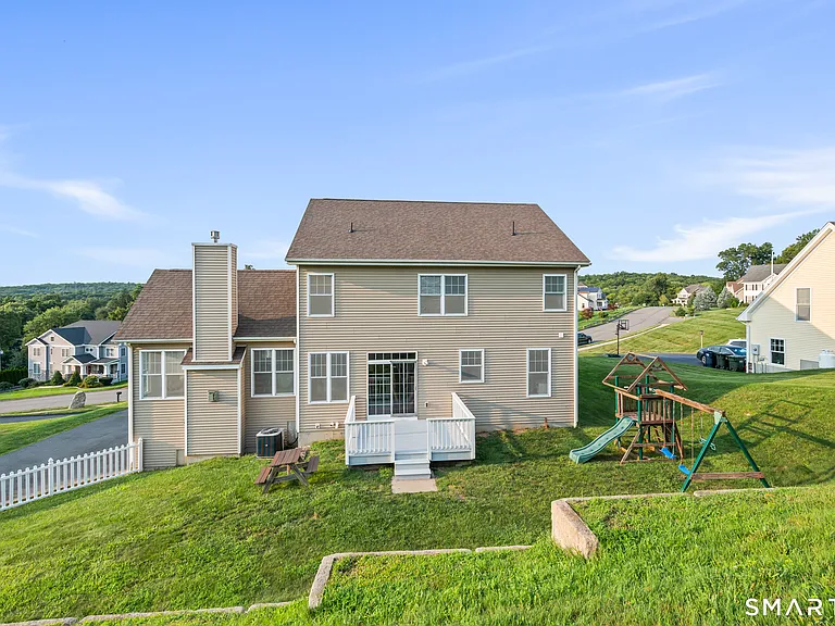 5 Rolling Hills Dr — Photo 5