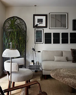 Sold by Compass | media 2