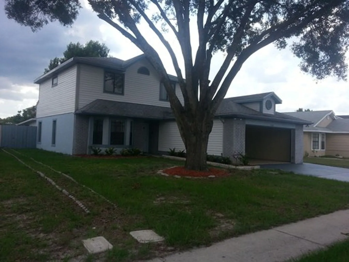 Updated Meadow Woods 4 Bedroom Home — Photo 2