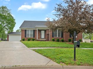 9303 Minute Men Ct, Louisville, KY 40214