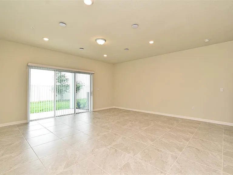3101 Emerald Acres Ln — Photo 14
