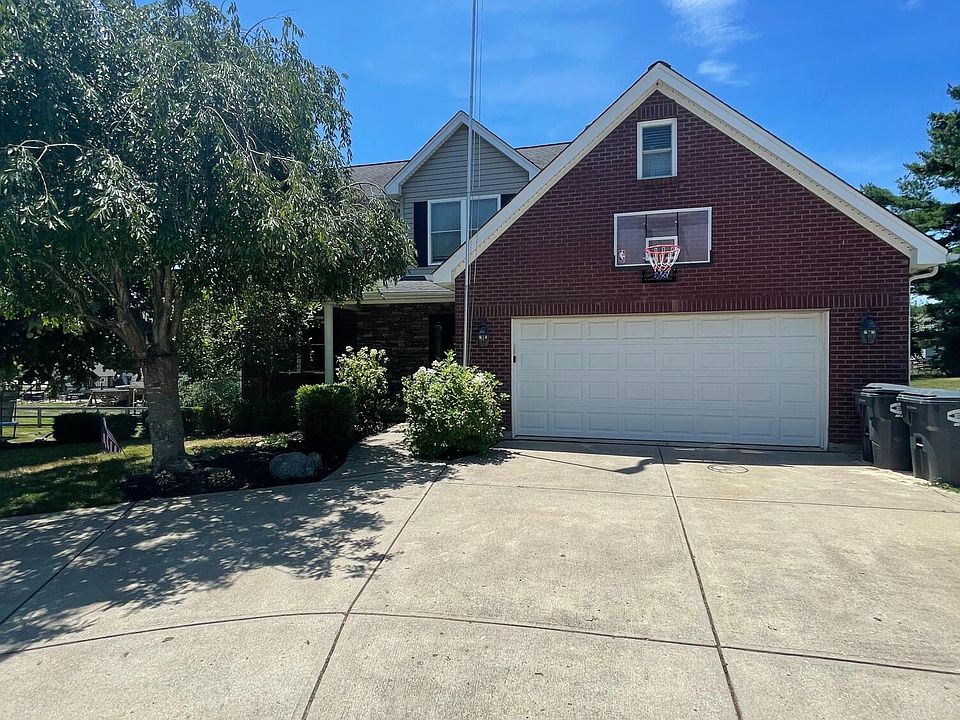 1st image of 3022 Danbury Dr