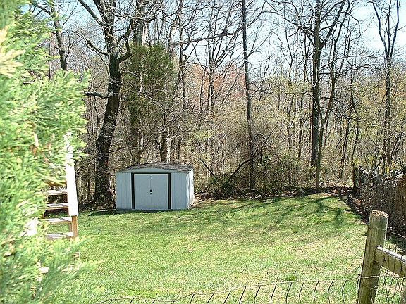 5th image of 17 Noblewood Ct