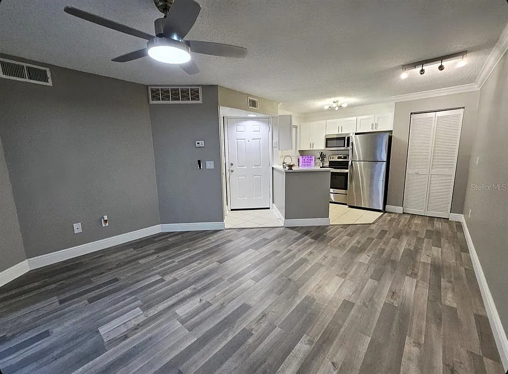 1 bed, 1.0 bath, 526 sqft, $1,200 — Photo 4