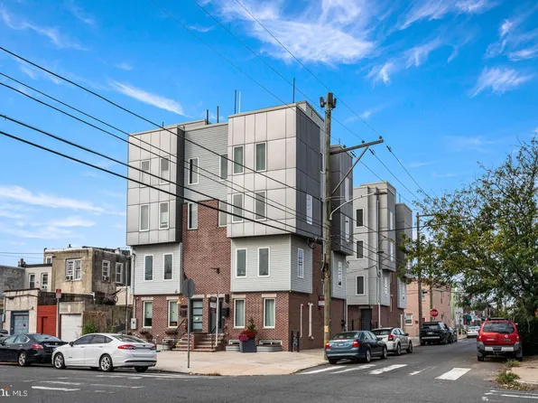 2002 E Moyamensing Ave, Philadelphia, PA 19148