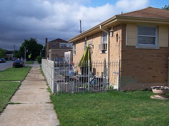 2nd image of 5101 W Van Buren St