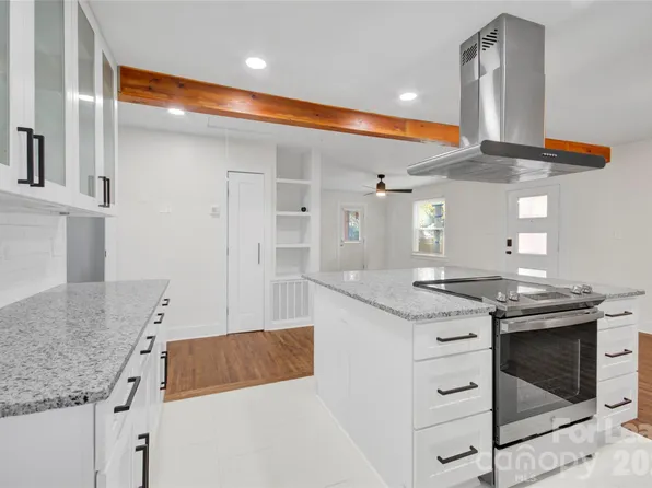 2630 Elon St, Charlotte, NC 28208