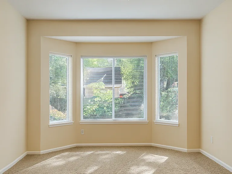 1230 N Hiltonhead Way — Photo 6