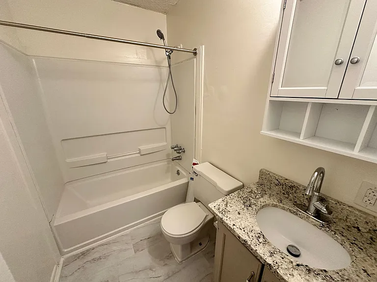 4036 Tavineer Dr — Photo 11