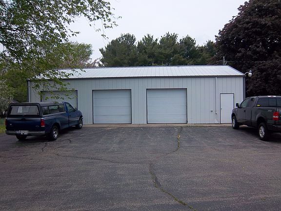 3+ CAR GARAGE