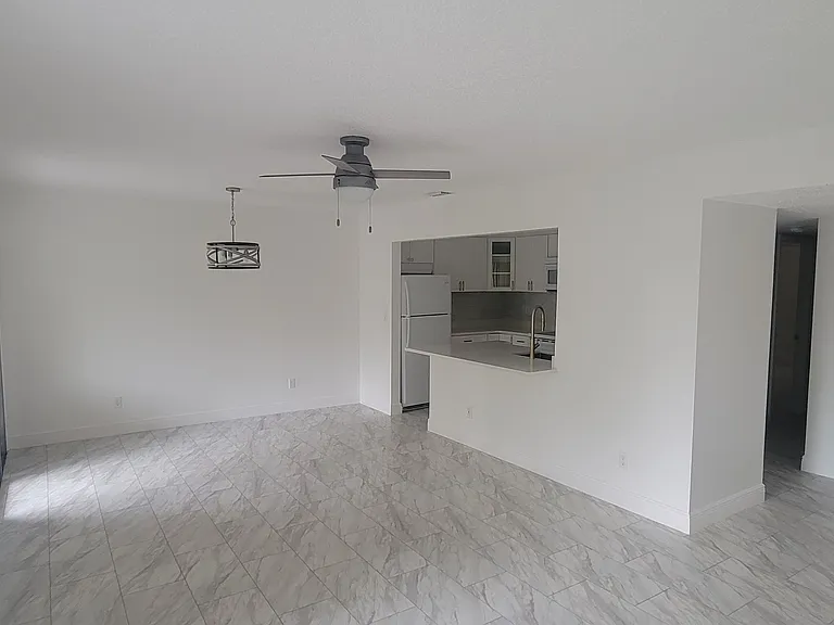100 Sweetgum Woods Ct #8D — Photo 7