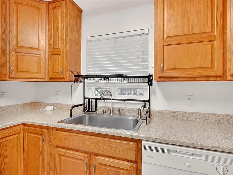 5107 Deer Creek Dr — Photo 31