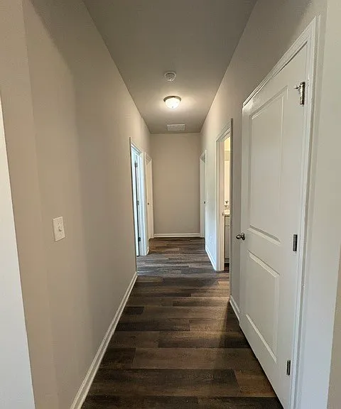 40 Hastings Ln — Photo 3
