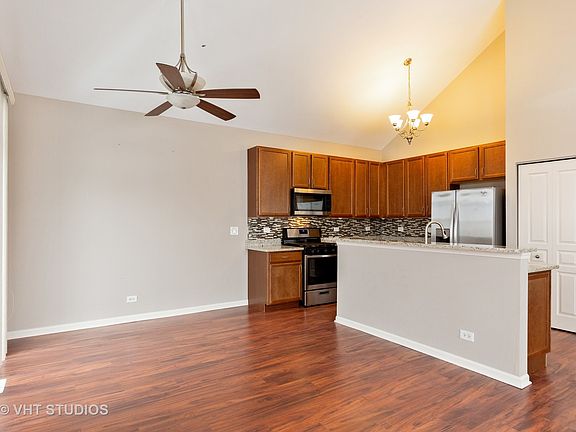 4th image of 1212 Tuscany Dr