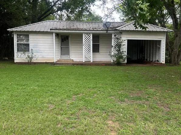 350 Ash St, Maud, TX 75567