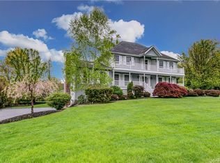 55 Marycrest Rd, West Nyack, NY 10994