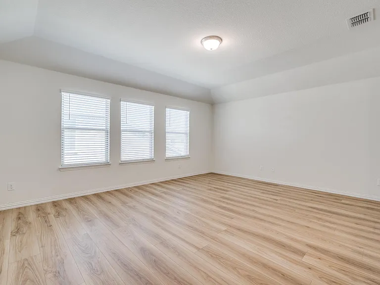 Huge Upstairs Game Room