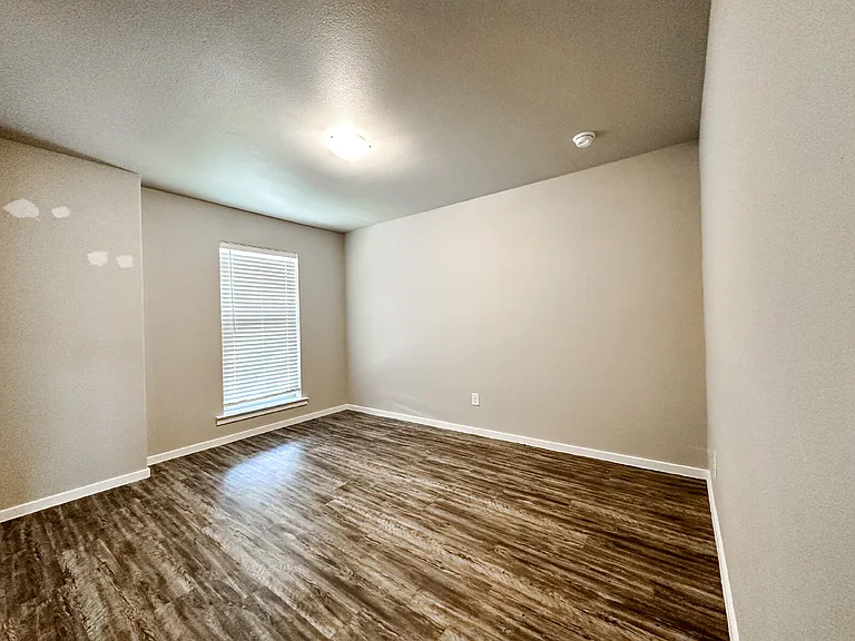 1905 Langford Ave #1 — Photo 9