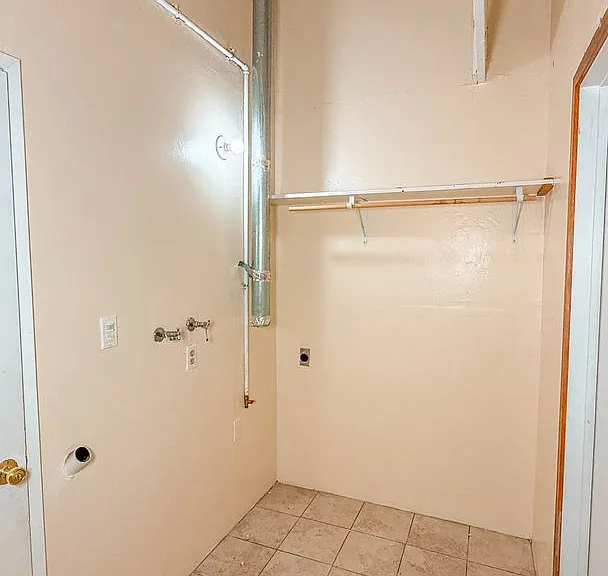 2246 Hasti Acres Dr — Photo 25