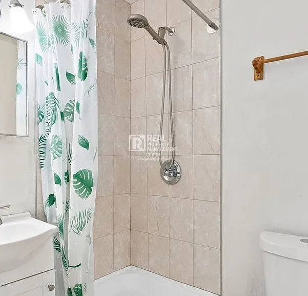 3009 Canyon Crest Dr #A — Photo 9