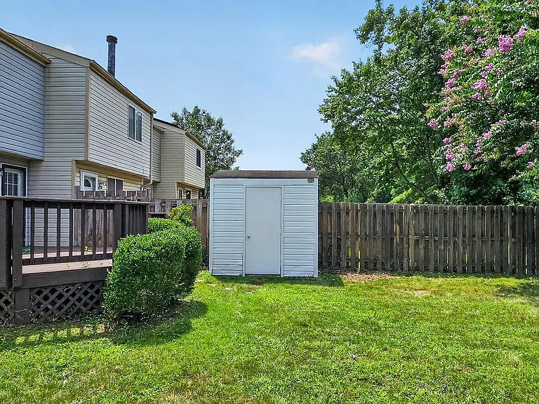 3591 Laurel View Ct — Photo 7
