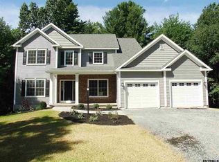 37 Devonshire Way, Halfmoon, NY 12065