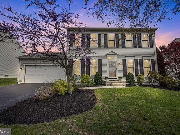 2nd image of 4 Rosefield Dr