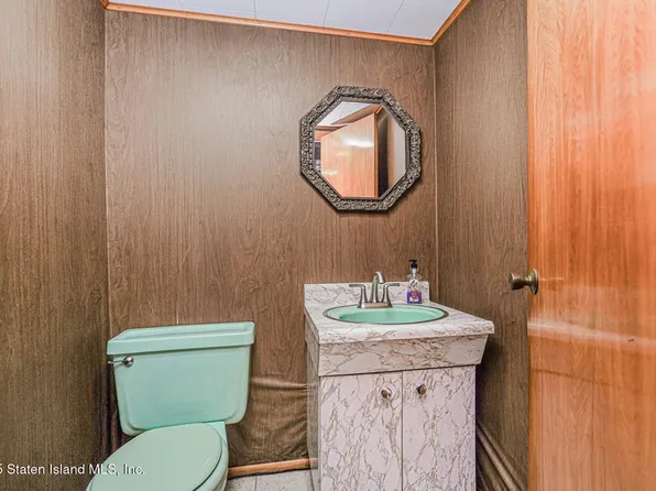 230 Fillmore Street image 20 of 37