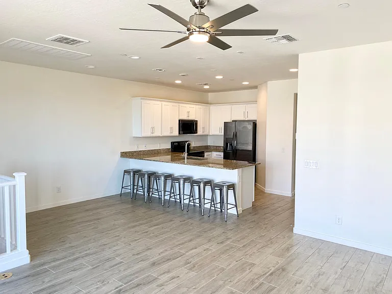 4018 E Pony Ln #104 — Photo 6