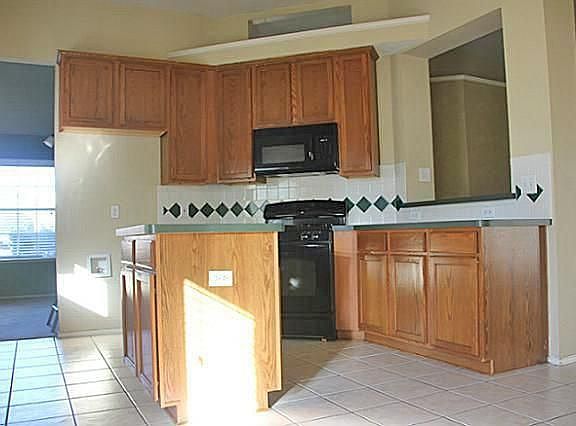 4th image of 11179 Creekwood Dr