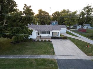 106 Orchard St, Catlin, IL 61817