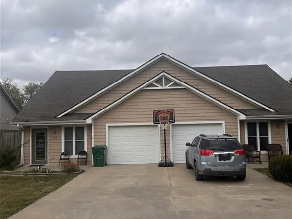 110 N Clark St, Adrian, MO 64720