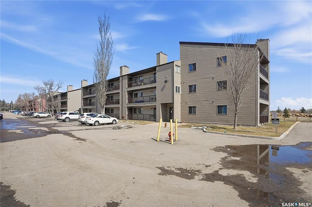 UNIT 316B-4040 8th STREET E