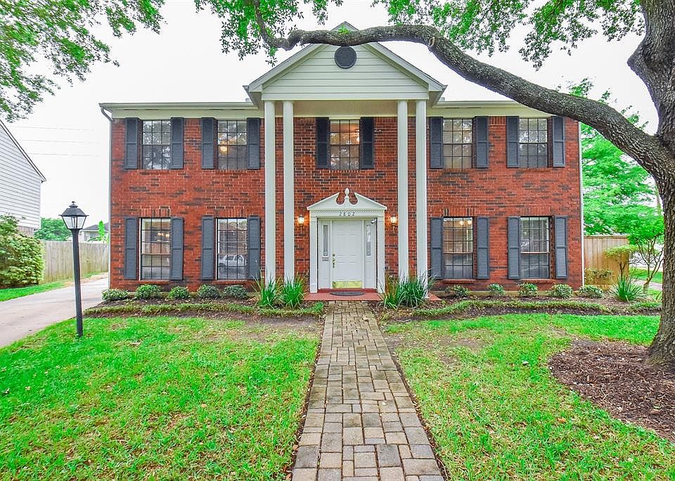 1st image of 2802 Cumberland Dr