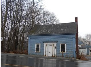 527 Old County Rd, Rockland, ME 04841