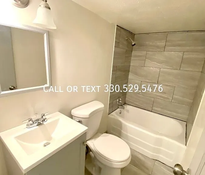 1415 Yale Ave NW #9 — Photo 11