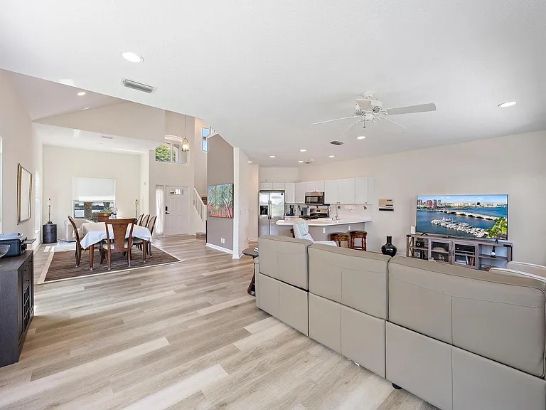 8232 Heritage Club Dr — Photo 10