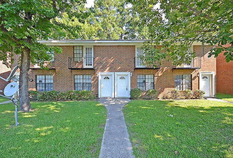 1st image of 102 Timberlake Ct #A