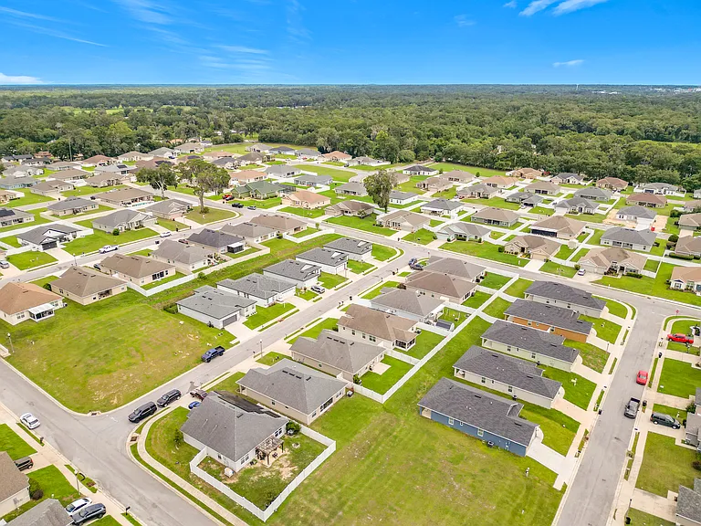 187 NW 45th Loop — Photo 40